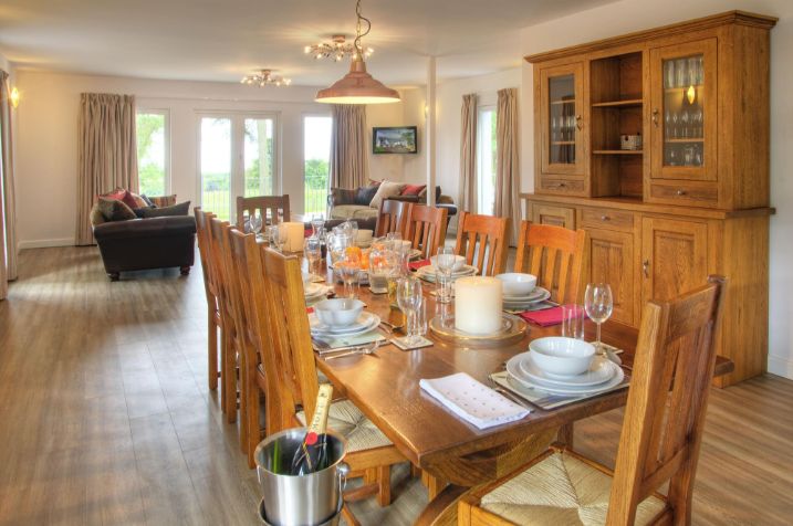 The Capercaillie at Airhouses - eat