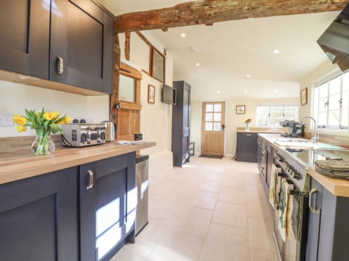 The Abbey Cottage - eat