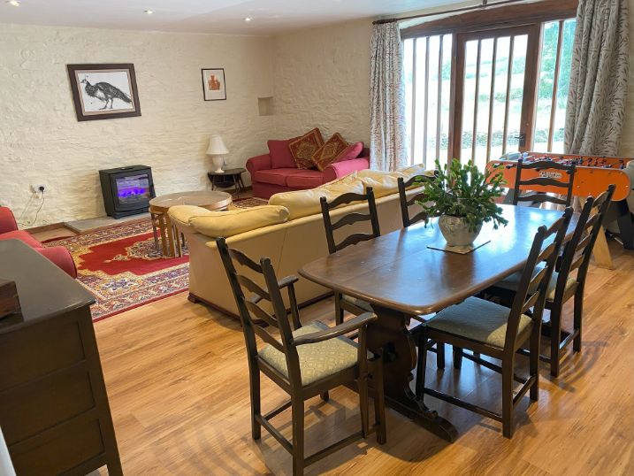 Bryniau Pell at Aber Cottages - eat