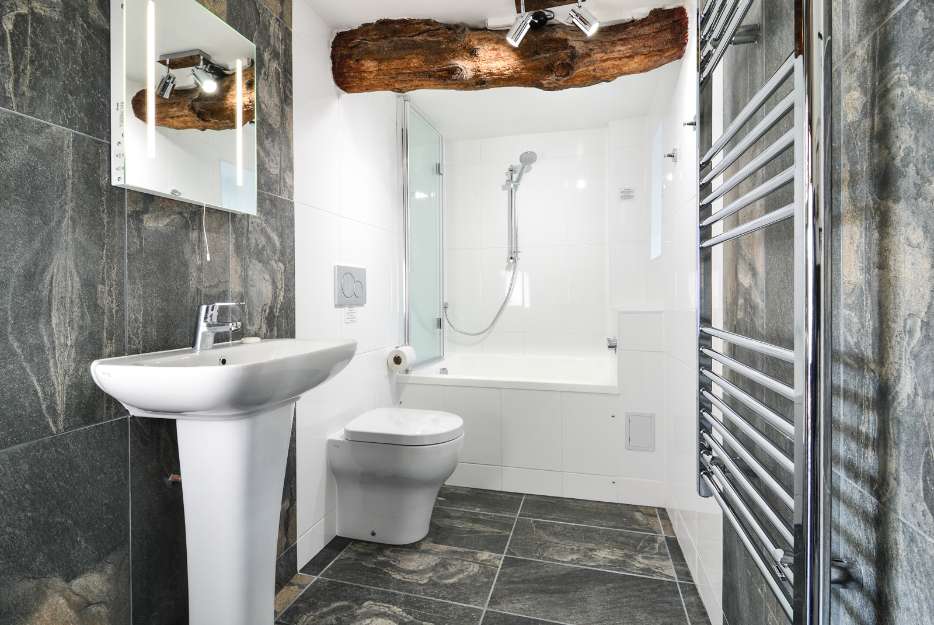 Applecross bathroom