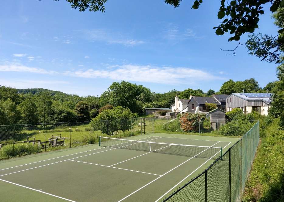 Tennis court