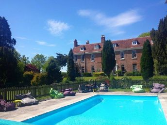 New Park Manor